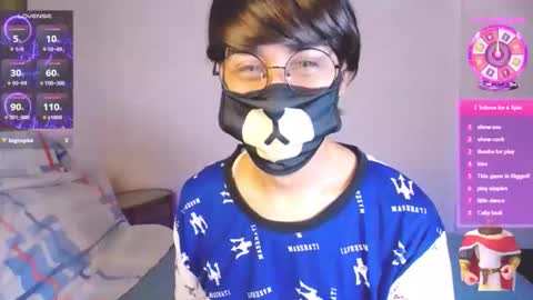 Snapshot of yuniorb chatting on 11-14-25, 03:49 the puppy boy online show from 11-14-25, 03:49