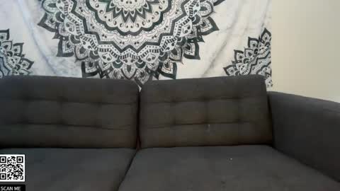 yurdreams_22 online show from 03-29-26, 04:01