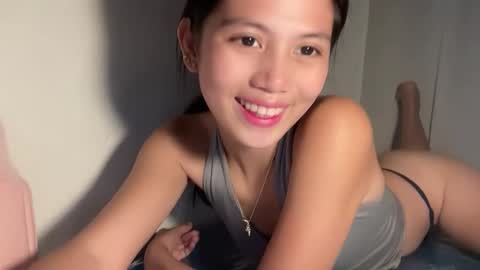 Snapshot of yuri_kai chatting on 10-11-25, 03:28 yuri online show from 10-11-25, 03:28