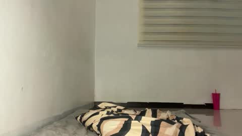 Snapshot of yuri_kai chatting on 01-17-26, 02:11 yuri online show from 01-17-26, 02:11