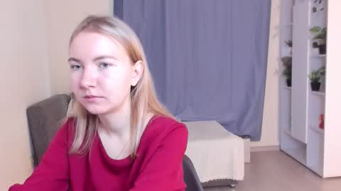 Snapshot of yuricazel chatting on 11-07-25, 07:19 Alesia online show from 11-07-25, 07:19