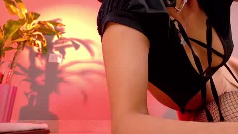 Yuyi Cam online show from 07-17-26, 01:56