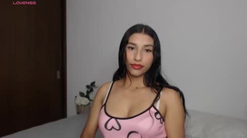 yuzii Im new to these pages so I hope you guys are kind to me. online show from 10-10-25, 10:42