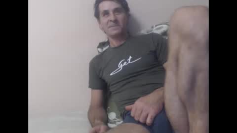 Snapshot of yvesstorm5 chatting on 12-13-25, 08:14 yvesstorm5 online show from 12-13-25, 08:14