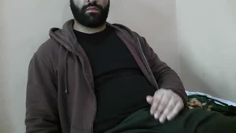 Snapshot of yxxtxxdentyk chatting on 12-02-24, 05:37 Bi BearXXX online show from 12-02-24, 05:37