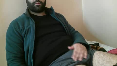 Snapshot of yxxtxxdentyk chatting on 12-13-24, 05:49 Bi BearXXX online show from 12-13-24, 05:49