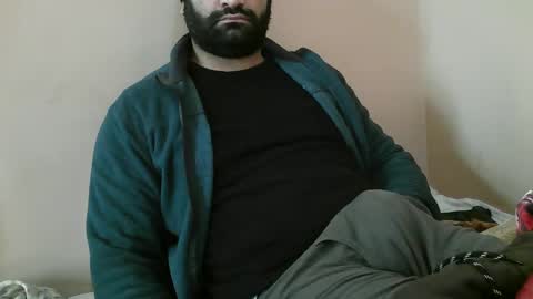 Snapshot of yxxtxxdentyk chatting on 12-19-24, 04:56 Bi BearXXX online show from 12-19-24, 04:56