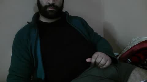 Snapshot of yxxtxxdentyk chatting on 12-23-24, 06:11 Bi BearXXX online show from 12-23-24, 06:11