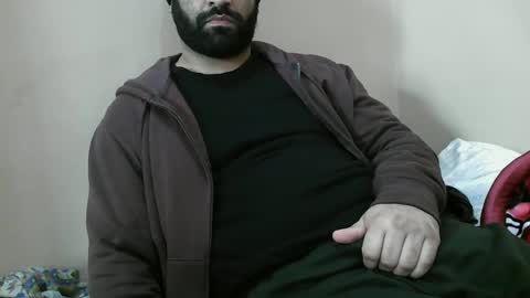 Snapshot of yxxtxxdentyk chatting on 01-18-25, 05:41 Bi BearXXX online show from 01-18-25, 05:41