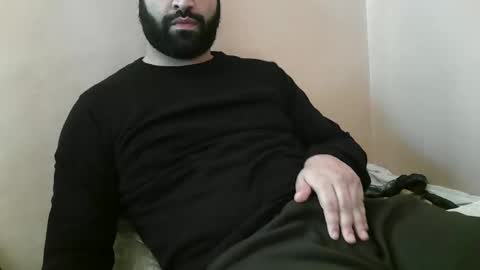 Snapshot of yxxtxxdentyk chatting on 01-24-25, 05:31 Bi BearXXX online show from 01-24-25, 05:31