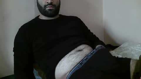 Snapshot of yxxtxxdentyk chatting on 02-25-25, 06:03 Bi BearXXX online show from 02-25-25, 06:03