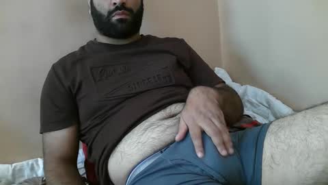 Snapshot of yxxtxxdentyk chatting on 10-01-25, 05:46 Bi BearXXX online show from 10-01-25, 05:46