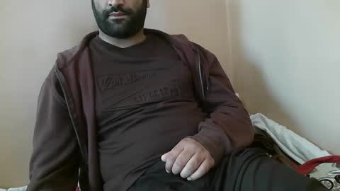 Snapshot of yxxtxxdentyk chatting on 10-09-25, 05:05 Bi BearXXX online show from 10-09-25, 05:05