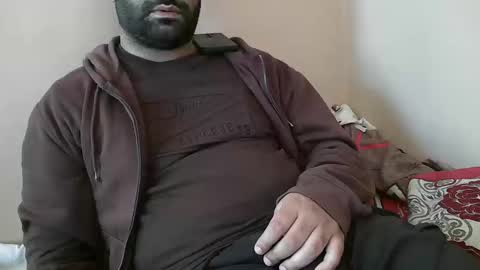 Snapshot of yxxtxxdentyk chatting on 10-10-25, 05:06 Bi BearXXX online show from 10-10-25, 05:06