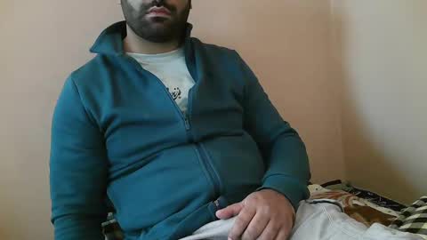 Snapshot of yxxtxxdentyk chatting on 10-31-25, 06:03 Bi BearXXX online show from 10-31-25, 06:03