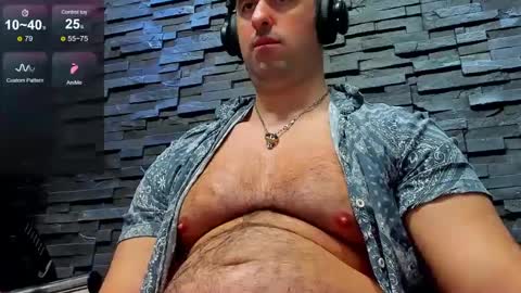 Snapshot of yy_david_yy chatting on 02-28-25, 01:26 David online show from 02-28-25, 01:26