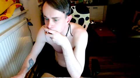 Snapshot of yyscript chatting on 12-01-24, 10:21 online show from 12-01-24, 10:21