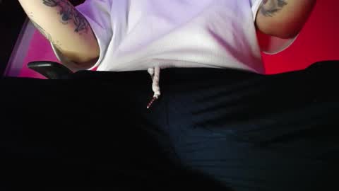 Snapshot of zac_watson chatting on 10-28-25, 04:49 Zac Freelance model online show from 10-28-25, 04:49