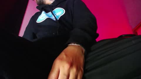 Snapshot of zac_watson chatting on 11-04-25, 04:33 Zac Freelance model online show from 11-04-25, 04:33