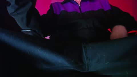 Snapshot of zac_watson chatting on 11-21-25, 03:05 Zac Freelance model online show from 11-21-25, 03:05