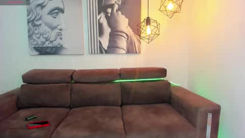 Snapshot of zacandmarcosmg_ chatting on 11-16-25, 03:23 zacandmarcosmg_ online show from 11-16-25, 03:23