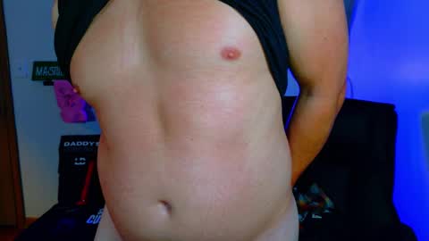 Snapshot of zach_rhyder chatting on 10-05-25, 01:59 Zach Rhyder online show from 10-05-25, 01:59