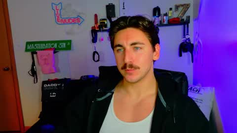 Snapshot of zach_rhyder chatting on 11-21-25, 01:59 Zach Rhyder online show from 11-21-25, 01:59