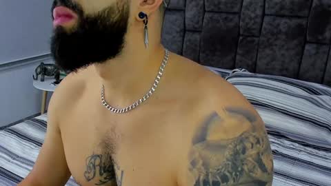 Snapshot of zack_froone chatting on 01-20-25, 02:03 Richard online show from 01-20-25, 02:03