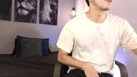 zack_isback online show from 04-23-26, 07:49