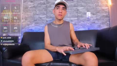 zack_joness10 online show from 11-05-25, 05:07