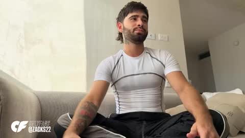 zack_sullivan22 online show from 02-02-26, 09:24