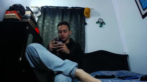 Snapshot of zackdriussyx chatting on 02-09-25, 04:57 zackdriussyx online show from 02-09-25, 04:57