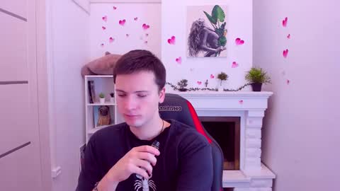 Snapshot of zackhandsome chatting on 02-11-25, 12:16 Zack online show from 02-11-25, 12:16