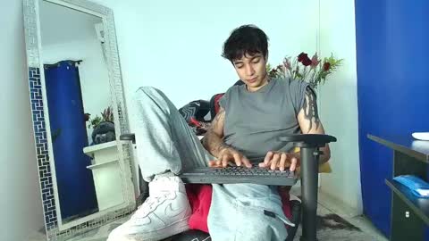 zack online show from 02-12-25, 08:29