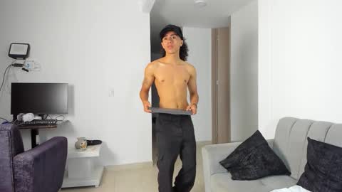 Snapshot of zadders_yb chatting on 03-11-26, 01:22 zadders_yb online show from 03-11-26, 01:22