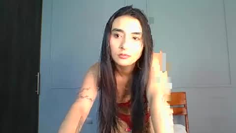 Snapshot of zafiramontiel_ chatting on 02-16-26, 09:11 Zafira online show from 02-16-26, 09:11