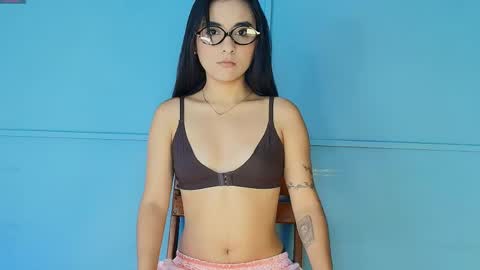 Snapshot of zafiramontiel_ chatting on 04-19-26, 07:16 Zafira online show from 04-19-26, 07:16