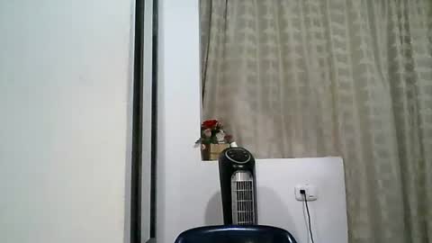 Zafiro online show from 06-26-26, 02:10