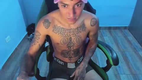 BiG Zafiro online show from 11-27-25, 02:30