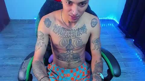 BiG Zafiro online show from 05-19-26, 02:23