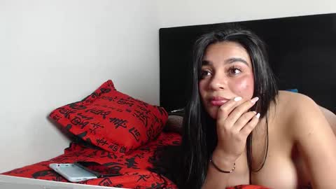 Zahara 18  online show from 10-24-25, 11:17