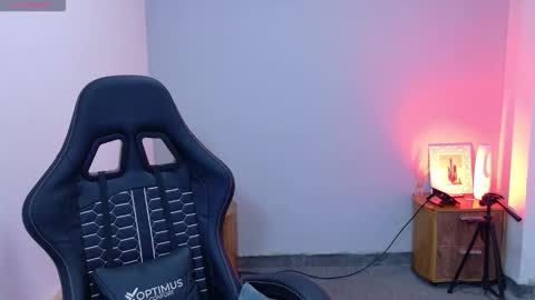 ZAHARA  online show from 03-19-26, 10:03