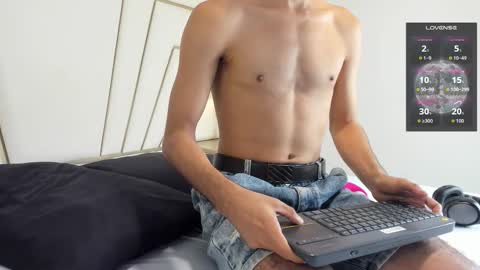 Snapshot of zahir_ashar chatting on 10-22-25, 11:43 zahir_ashar online show from 10-22-25, 11:43