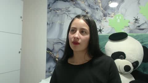 Snapshot of zaida_1 chatting on 10-31-25, 04:52 Zaida online show from 10-31-25, 04:52