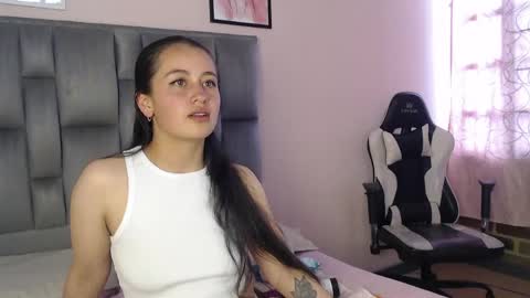 Snapshot of zaida_1 chatting on 05-29-26, 08:18 Zaida online show from 05-29-26, 08:18