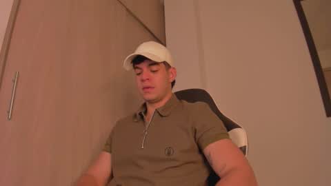 Snapshot of zamir_scott chatting on 03-11-26, 10:05 zamir online show from 03-11-26, 10:05