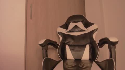 Snapshot of zamir_scott chatting on 03-12-26, 09:32 zamir online show from 03-12-26, 09:32