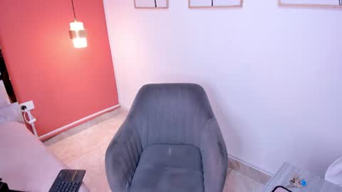 Snapshot of zamira_taylor chatting on 06-25-26, 05:12 zamira_taylor online show from 06-25-26, 05:12