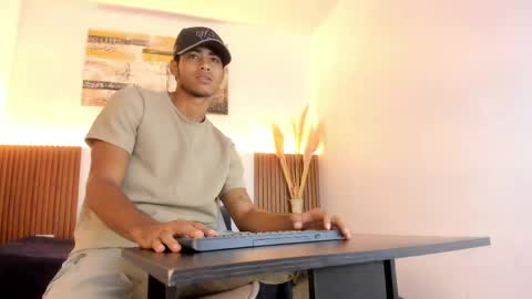 Zander online show from 04-24-26, 12:51