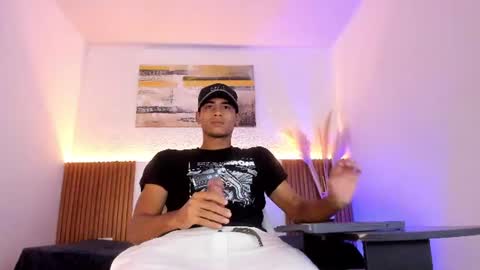 Zander online show from 06-25-26, 01:37